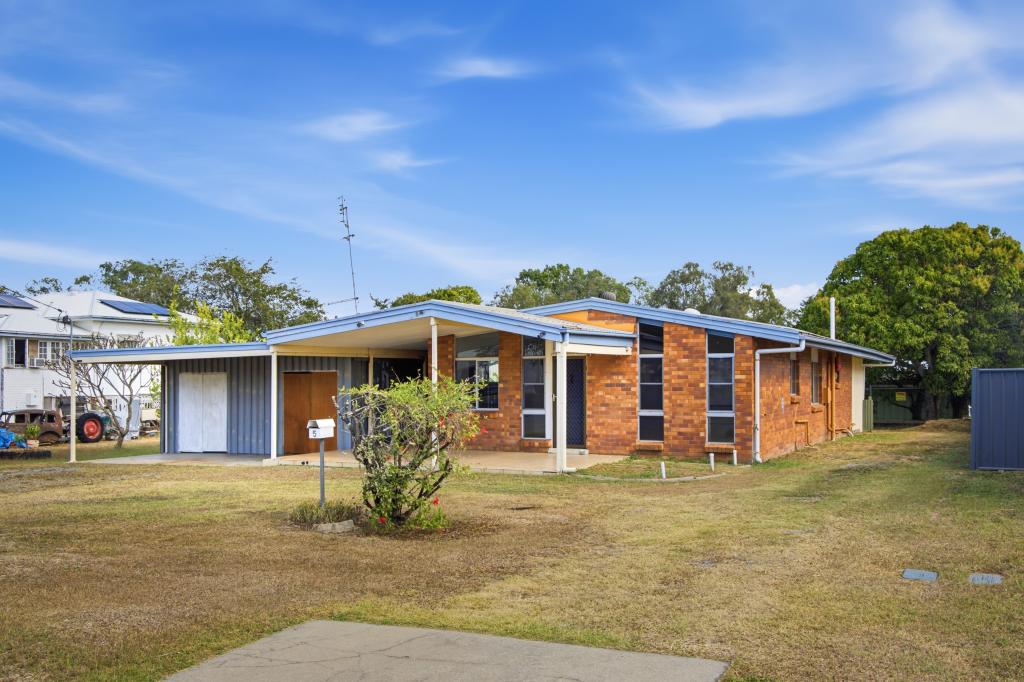 5 Mcilwraith St, Kawana, QLD 4701