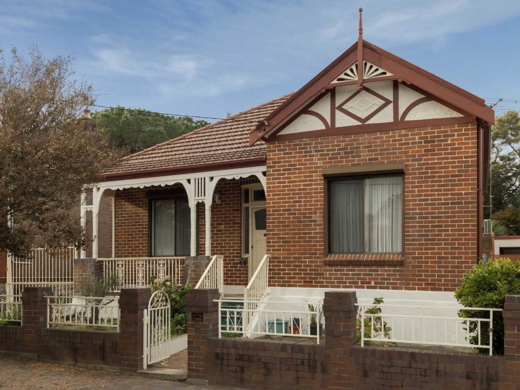 15 Kays Ave W, Dulwich Hill, NSW 2203