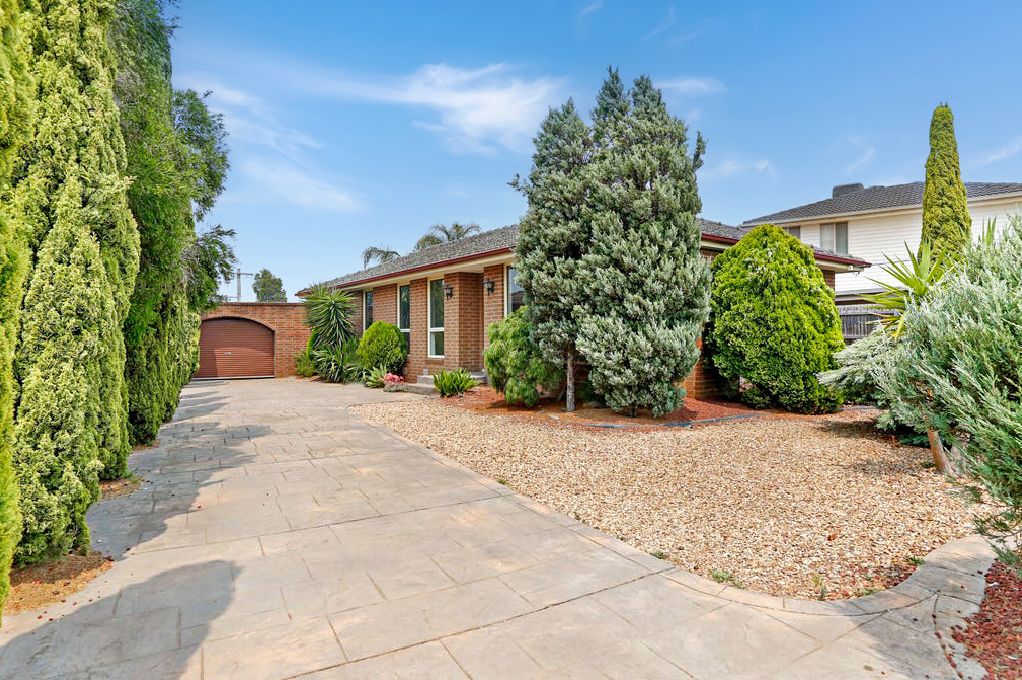 9 Beacon Hills Cres, Craigieburn, VIC 3064