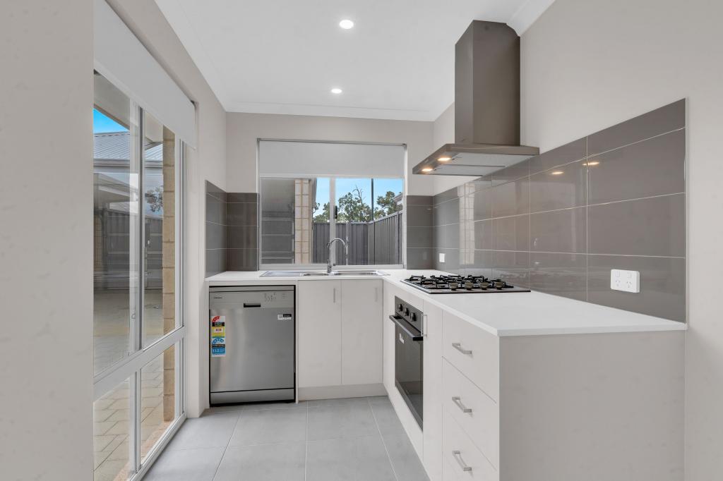 5 Ironstone Lane, Coodanup, WA 6210