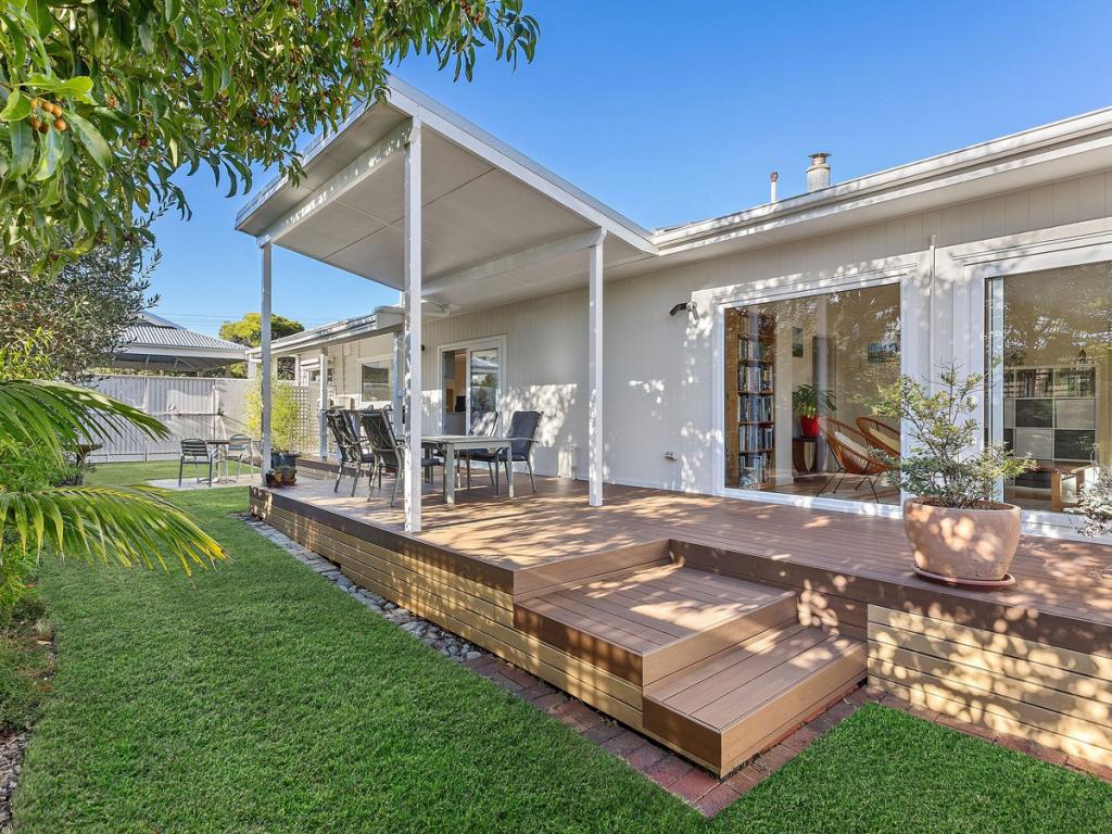 18 Parer St, Mount Martha, VIC 3934