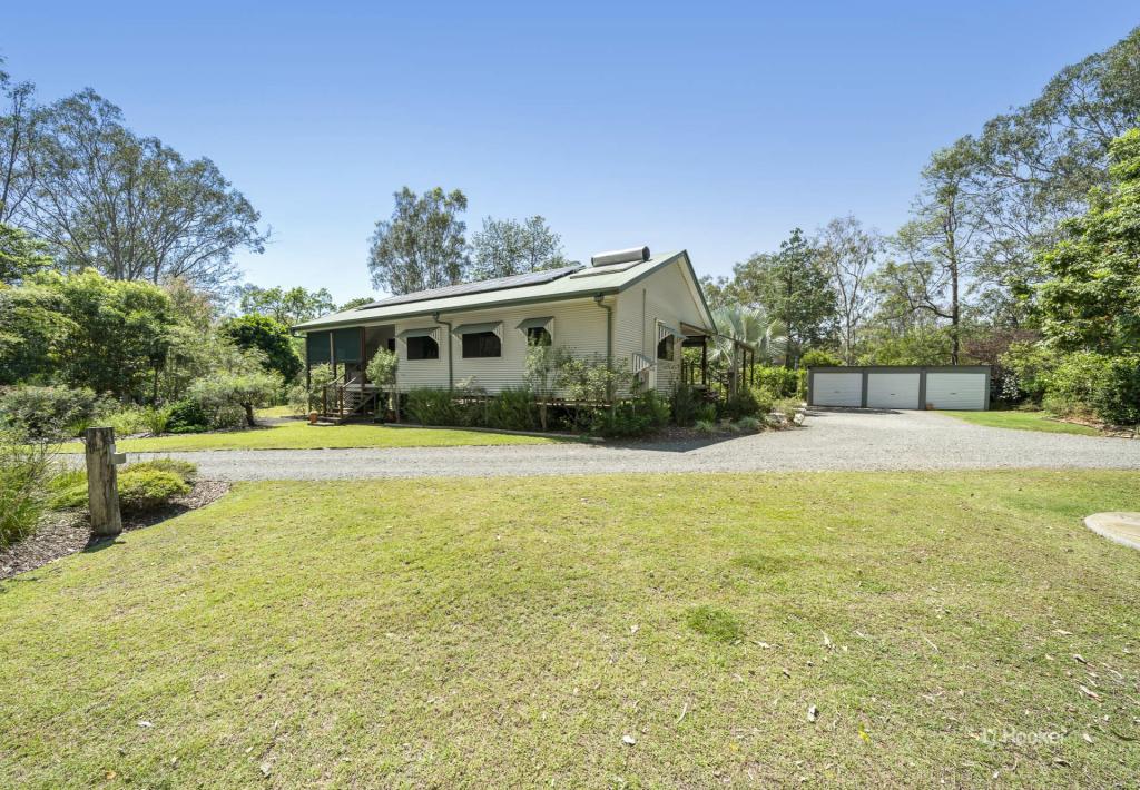 97 OUTLOOK DR, ESK, QLD 4312