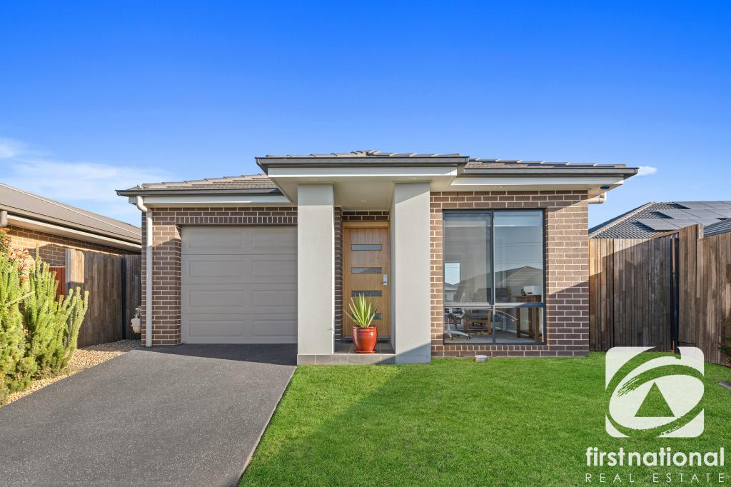 16 Fleece Loop, Oran Park, NSW 2570