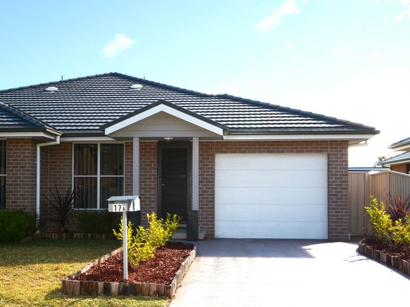 17a Durban Cres, East Maitland, NSW 2323