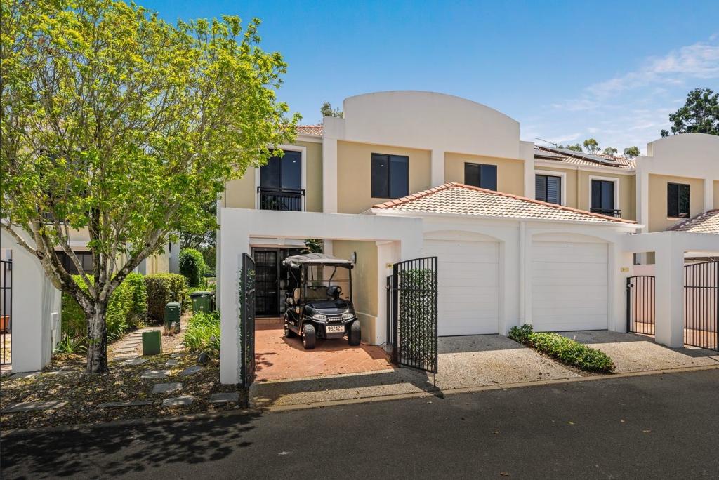 8858 Magnolia Dr W, Hope Island, QLD 4212