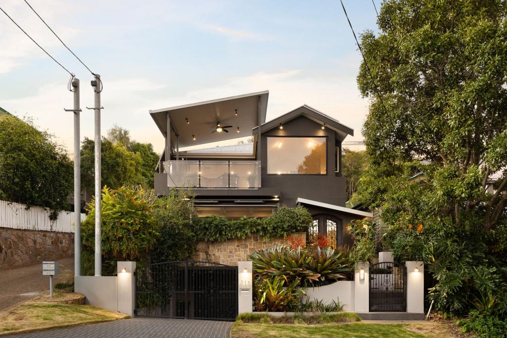 112 Fifth Ave, Windsor, QLD 4030