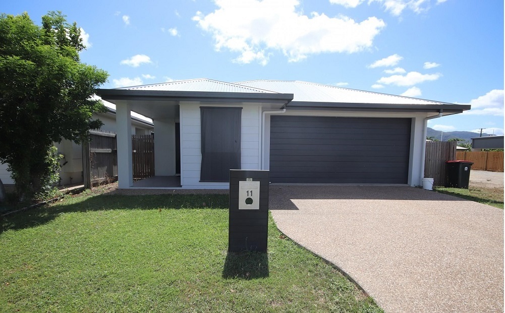 11 HALSTONE ST, CONDON, QLD 4815