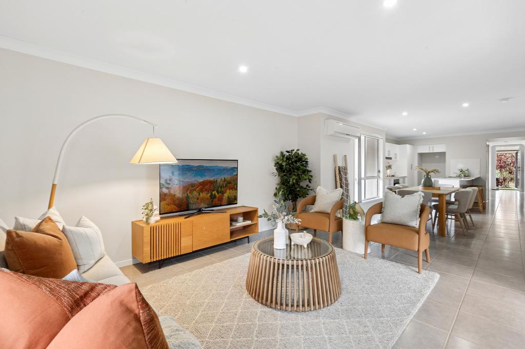 7 PARADISE PL, UPPER KEDRON, QLD 4055