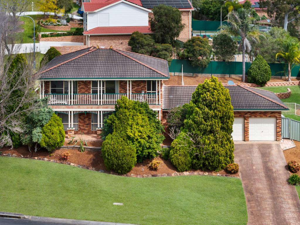2 Fernhill Pl, Glen Alpine, NSW 2560