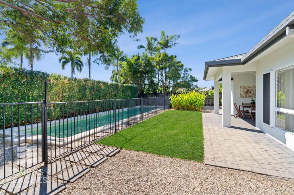 2 Tanjong Cl, Kewarra Beach, QLD 4879