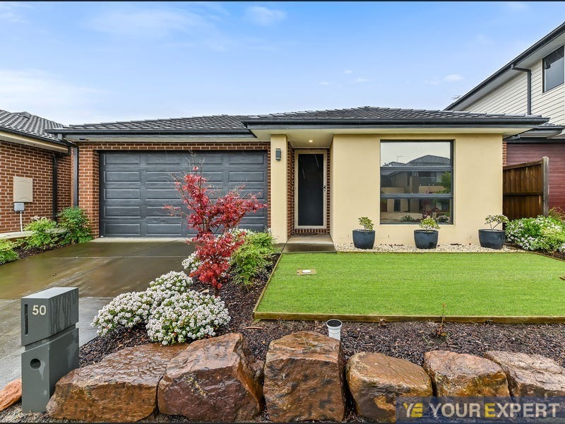50 WALHALLOW DR, CLYDE NORTH, VIC 3978