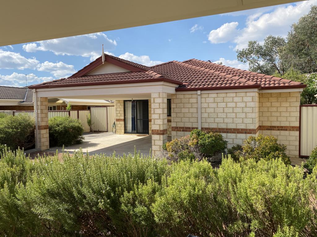 17/6 Gold Ct, Maddington, WA 6109