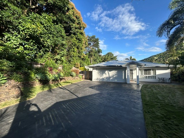 1 Sago Cl, Palm Cove, QLD 4879