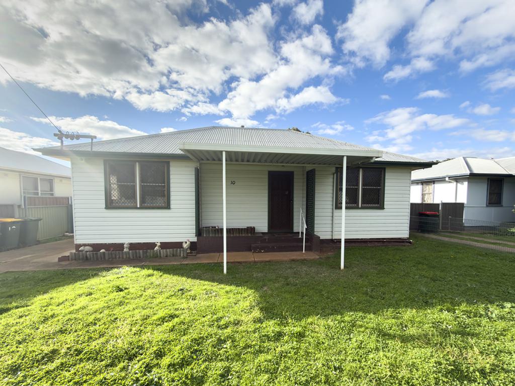 10 Donald St, West Tamworth, NSW 2340
