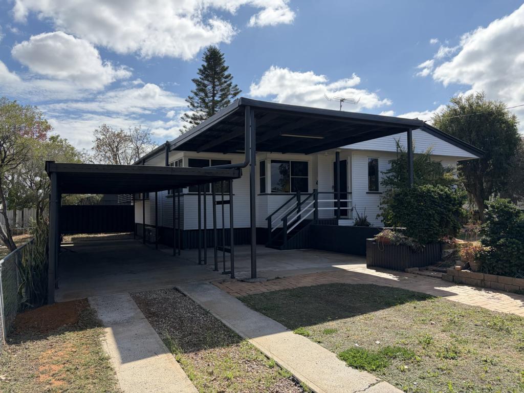 23 Downs St, Roma, QLD 4455