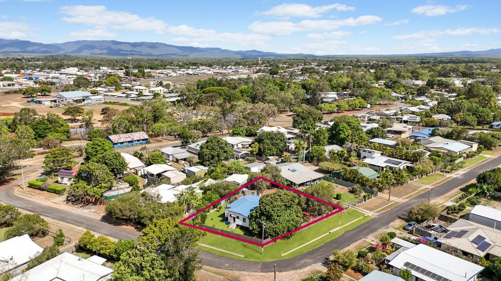 2 Emmerson St, Mareeba, QLD 4880