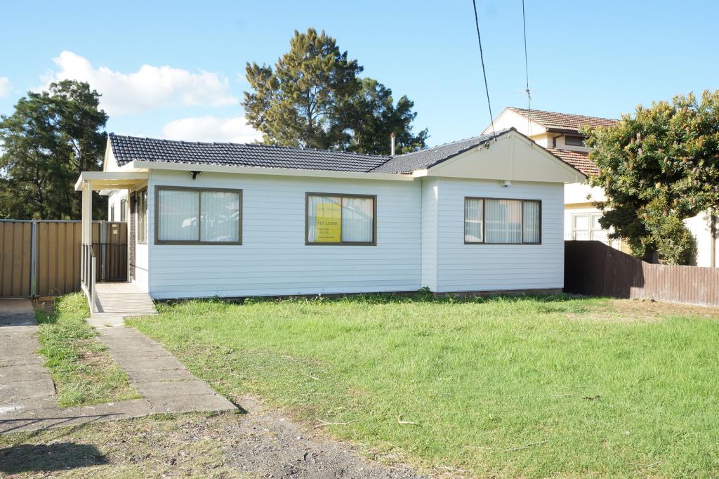 13 Duke St, Canley Heights, NSW 2166