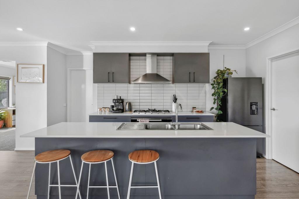 22 Waterloo Plains Cres, Winchelsea, VIC 3241