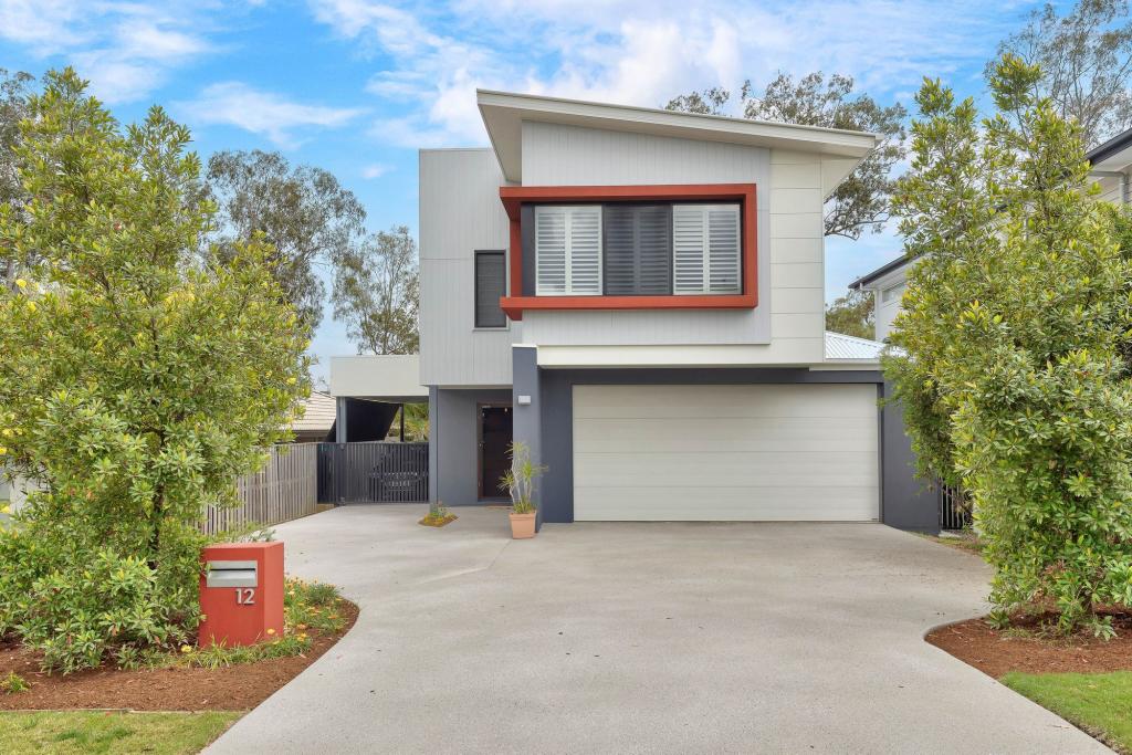 12 April Cres, Bridgeman Downs, QLD 4035