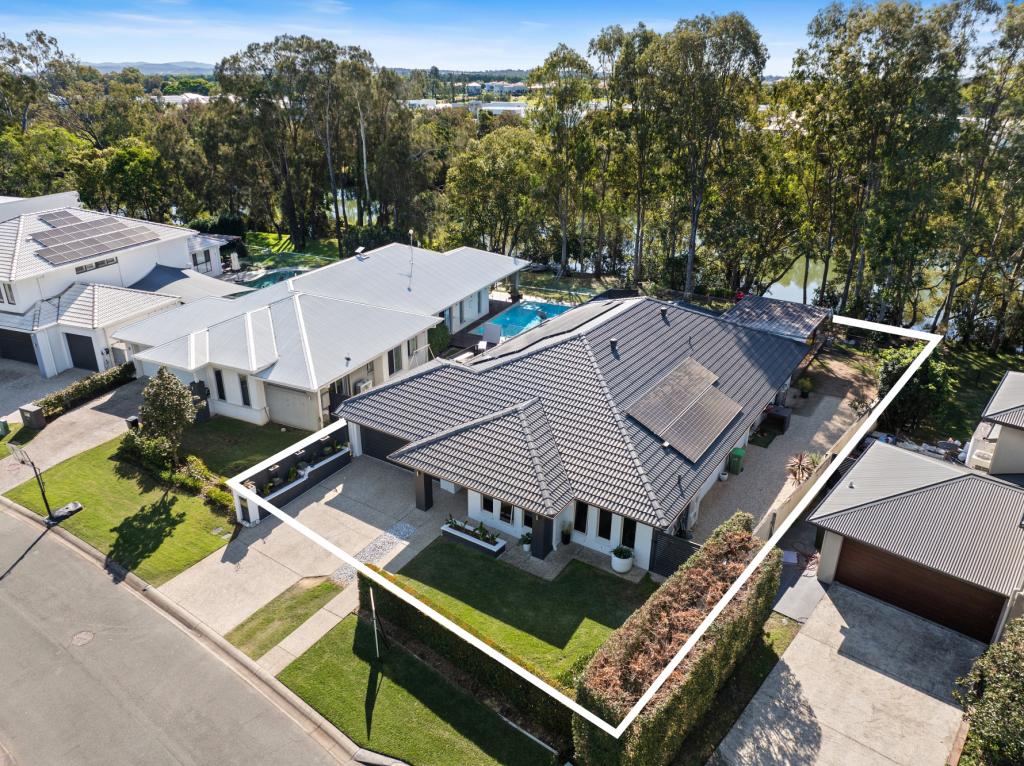 16 Waterside Esp, Helensvale, QLD 4212