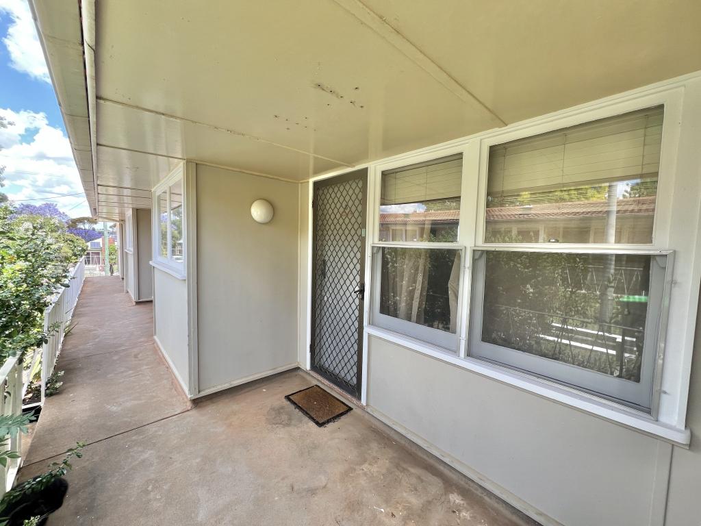 3/12 Gallop Ave, Parkes, NSW 2870