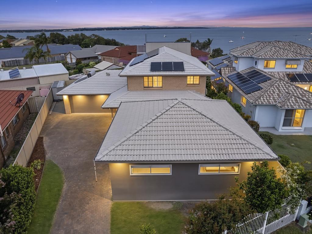 4 Dylan Ct, Sandstone Point, QLD 4511
