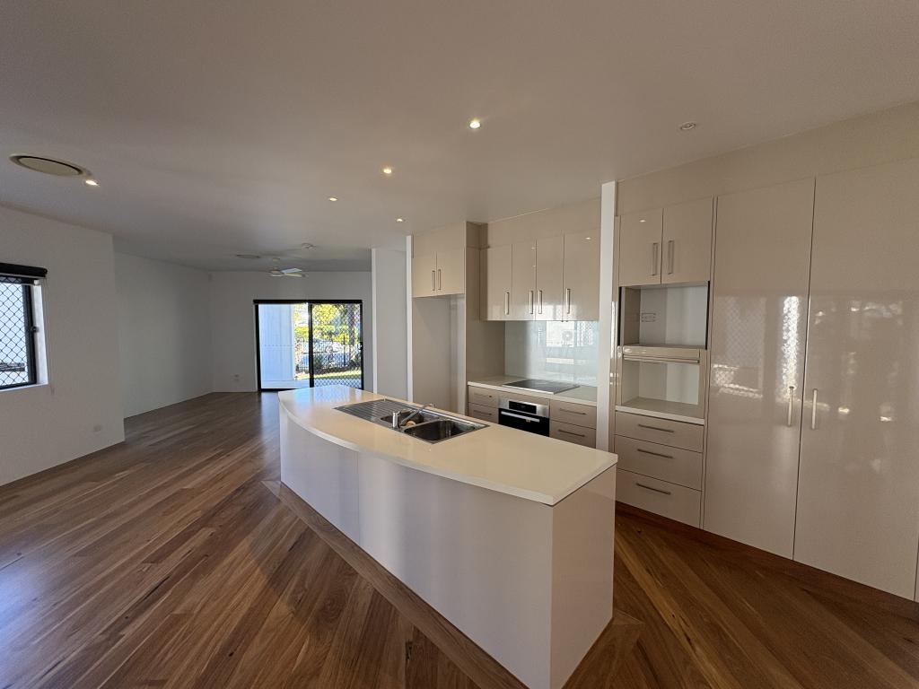 4/134 Ridgeway Ave, Southport, QLD 4215