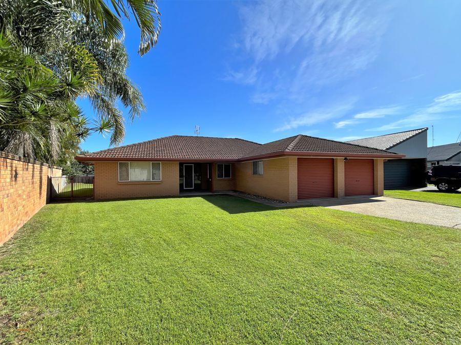 16 Kavieng Cres, Runaway Bay, QLD 4216