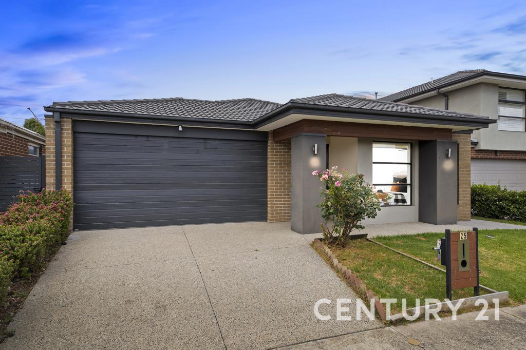 25 EVERGLADES ST, LYNDHURST, VIC 3975