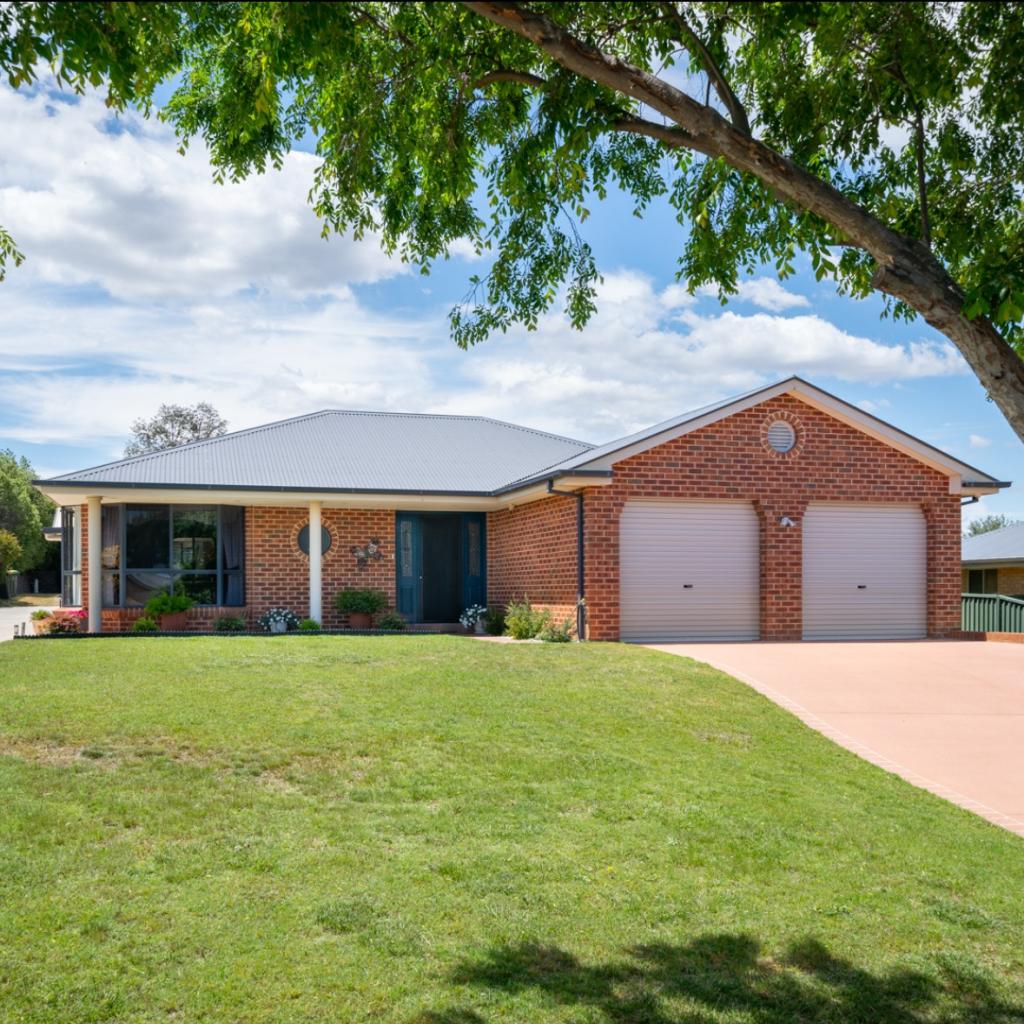 25 James Barnet Dr, Kelso, NSW 2795