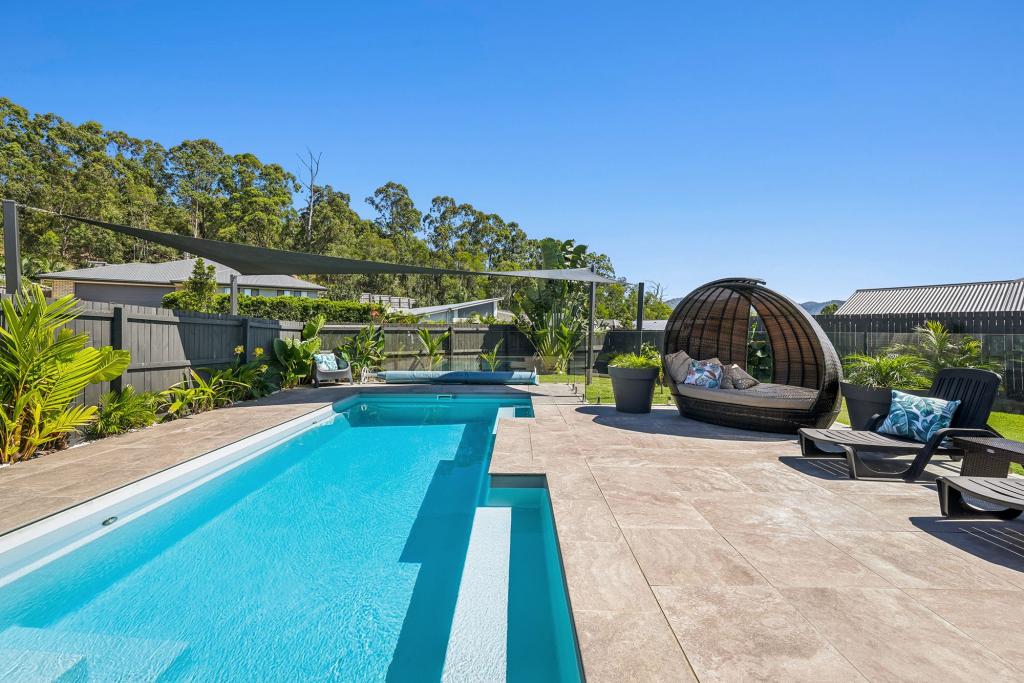 7 Windsor Cct, Maudsland, QLD 4210