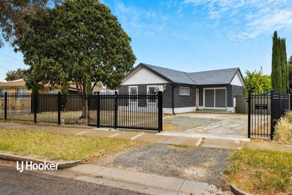 57 Whitington Rd, Davoren Park, SA 5113