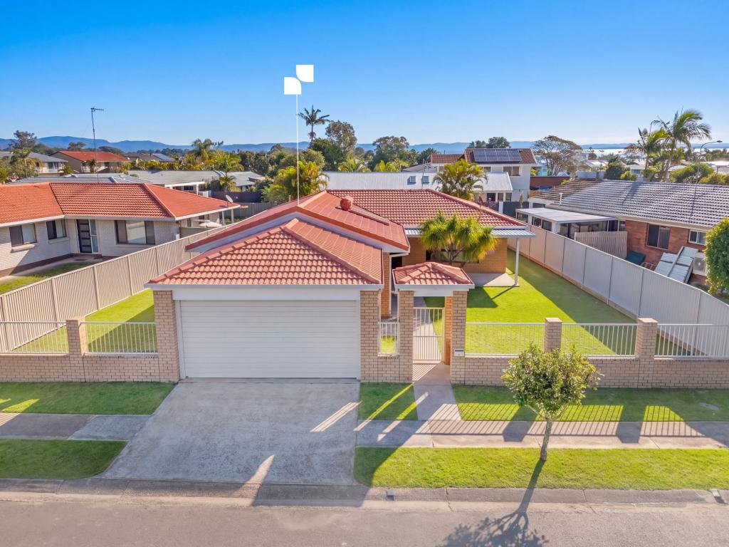6 Bowline Rd, Mermaid Waters, QLD 4218