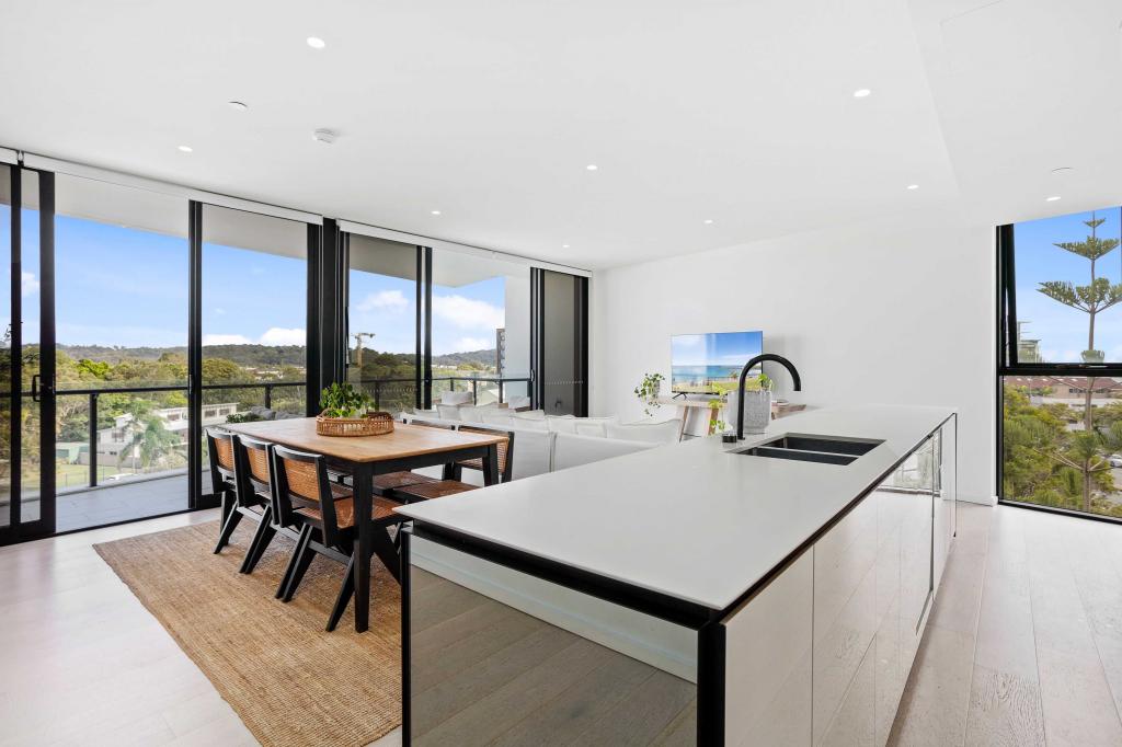 2509/1328 Gold Coast Hwy, Palm Beach, QLD 4221