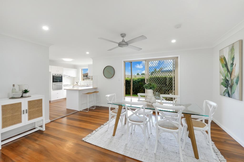 2/2 Harmony Cl, Green Point, NSW 2251