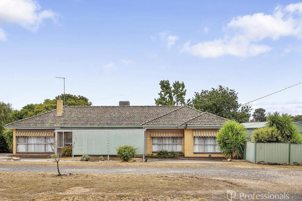 2 Gearing St, Maryborough, VIC 3465