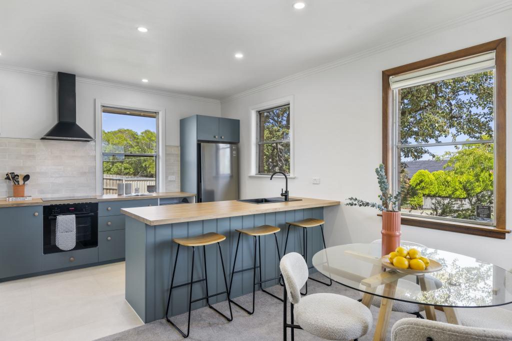 2 Gavin St, Jacana, VIC 3047