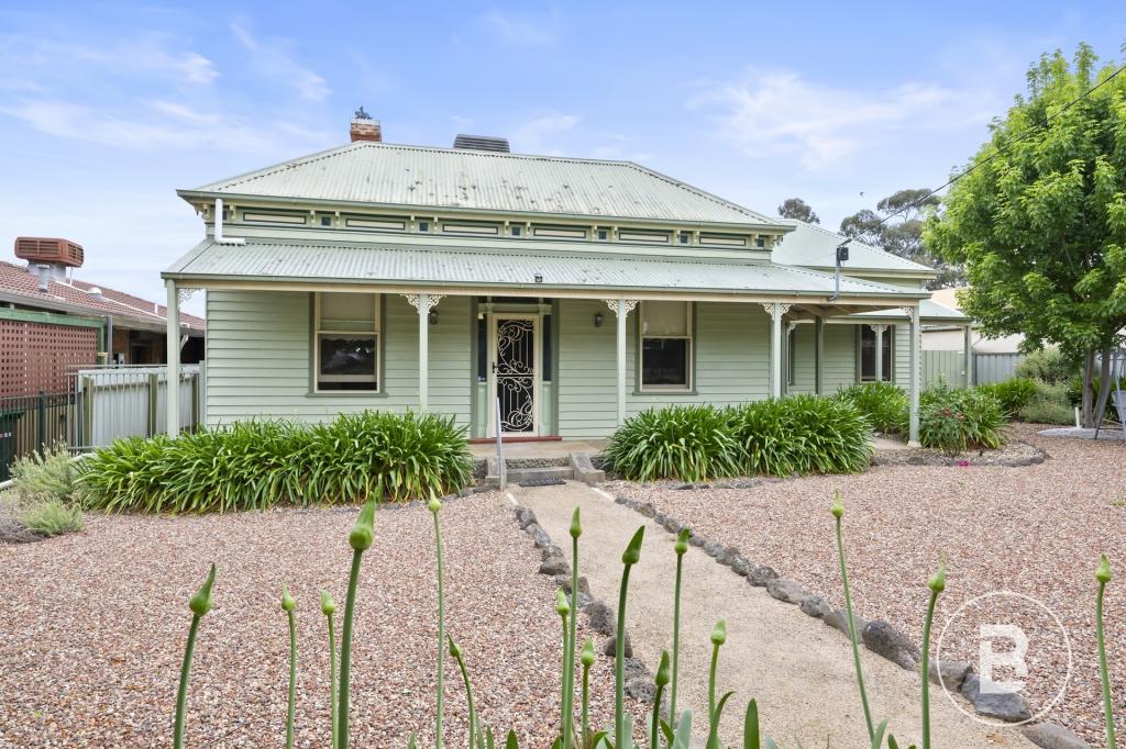 12 Holyrood St, Maryborough, VIC 3465