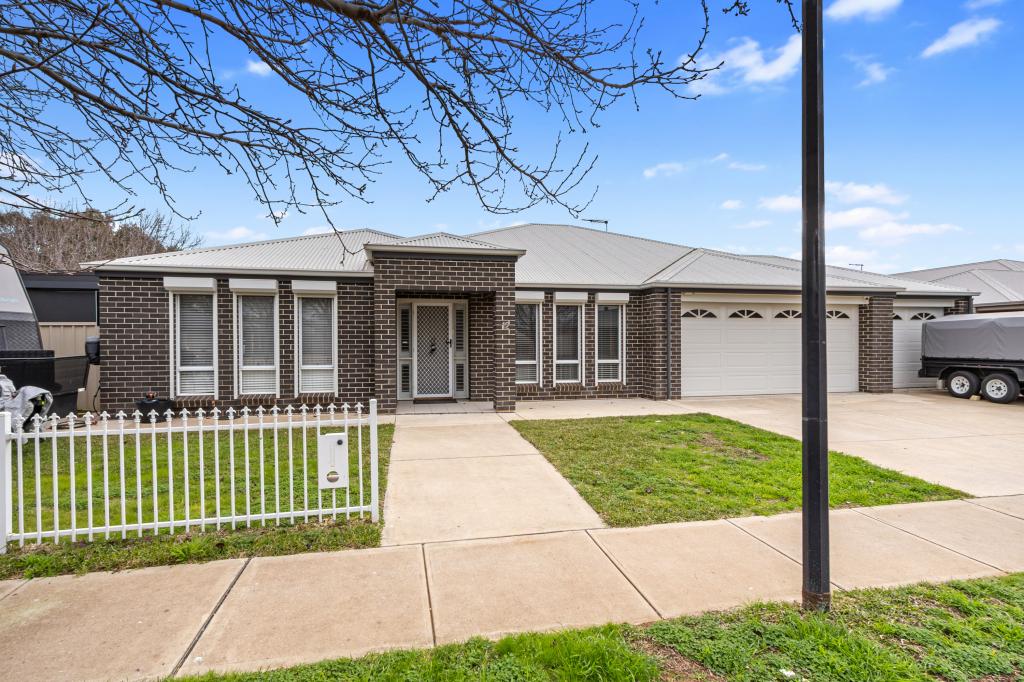 12 Lawes Tce, Reid, SA 5118