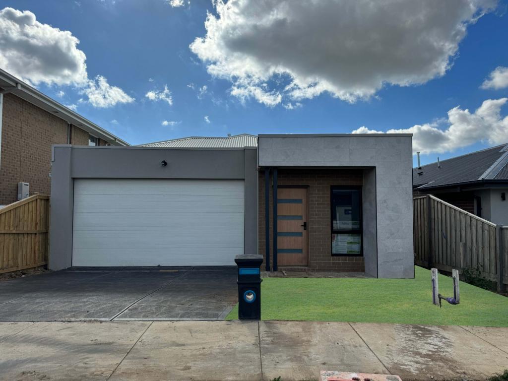 12 Audrey St, Charlemont, VIC 3217