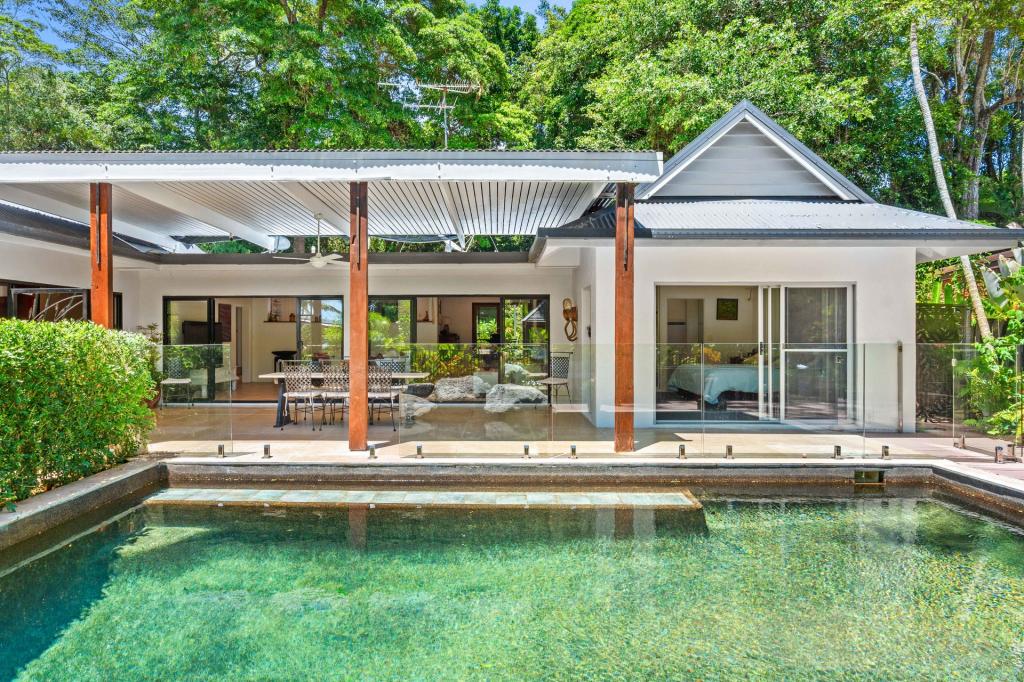 6 Oak St, Oak Beach, QLD 4877