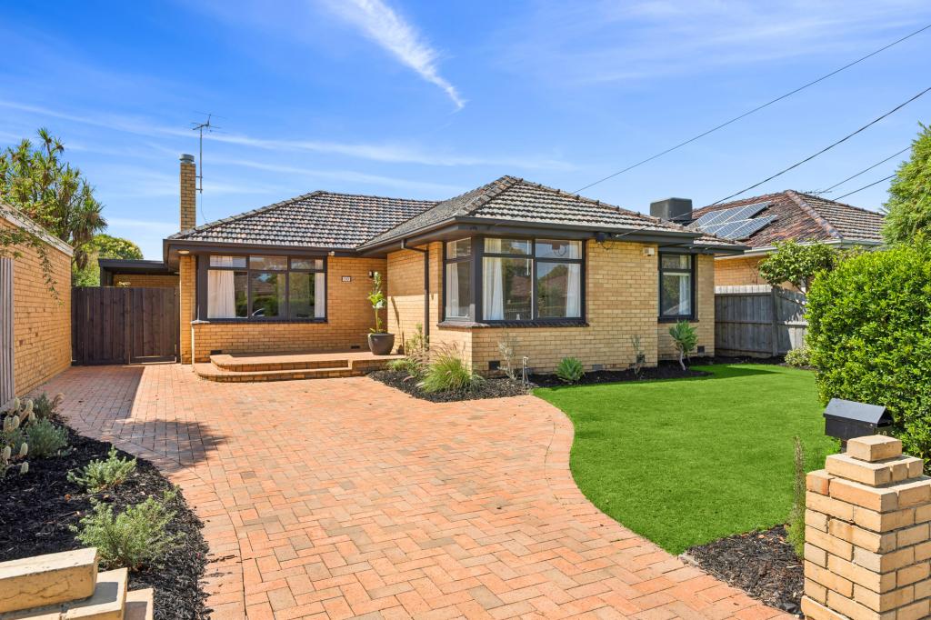 10 MILLIS AVE, BENTLEIGH EAST, VIC 3165