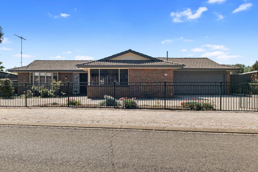 63 Edith Tce, Balaklava, SA 5461