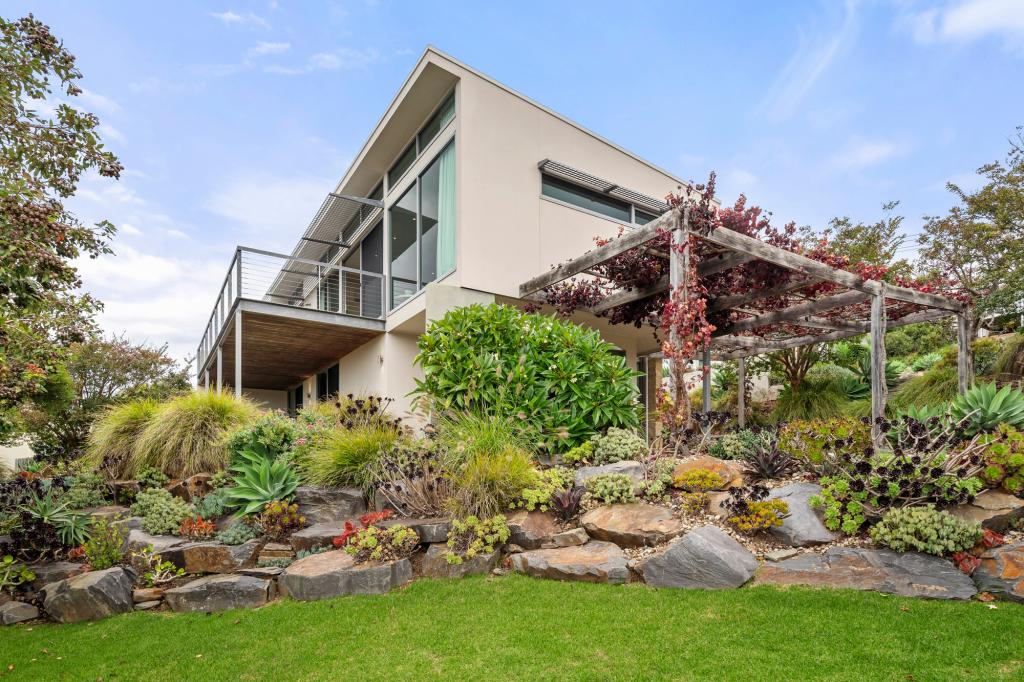 17 Cakebread Rd, Encounter Bay, SA 5211