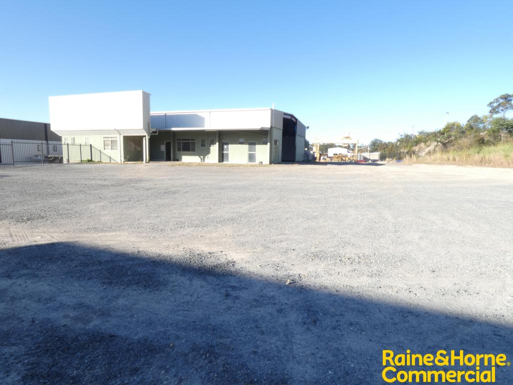 Yard + Building Area/11 Orontes Cl, Sancrox, NSW 2446