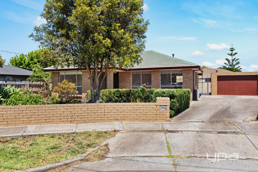 5 BLOOMINGDALE AVE, ALBANVALE, VIC 3021