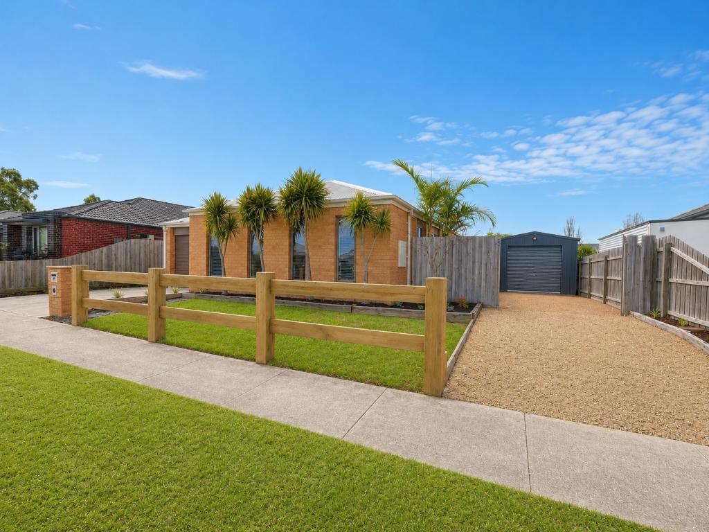 88 Oakbank Bvd, Whittlesea, VIC 3757