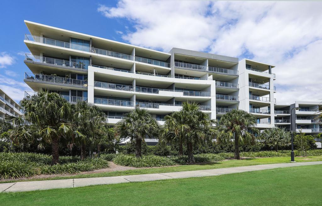 602/41 Harbour Town Dr, Biggera Waters, QLD 4216