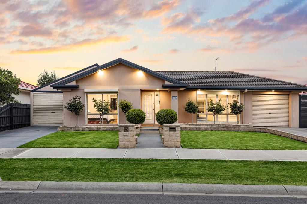 7 Mordaunt Dr, Hillside, VIC 3037