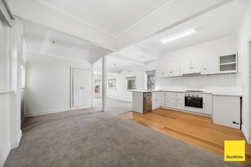 80 Gladstone St, Quarry Hill, VIC 3550